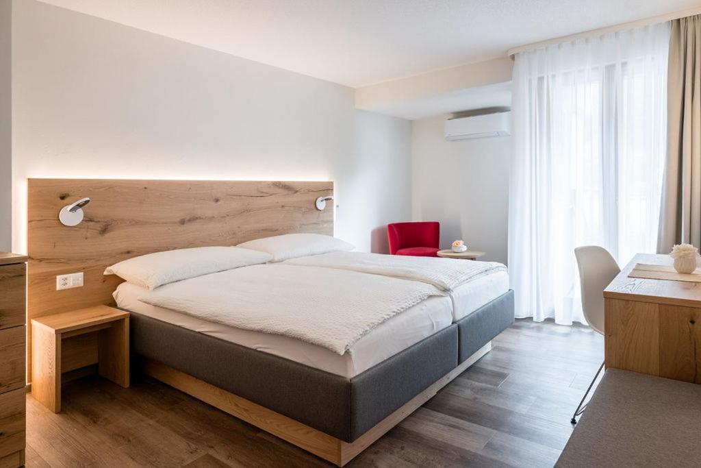 Brigerbad Hotel Zur Traube מראה חיצוני תמונה